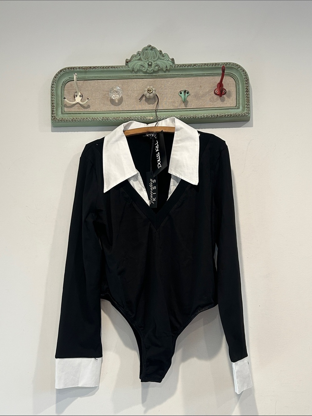 Dolls Kill Gen Kiss Black Long-Sleeve Bodysuit White Collar & Cuffs women’s 1X